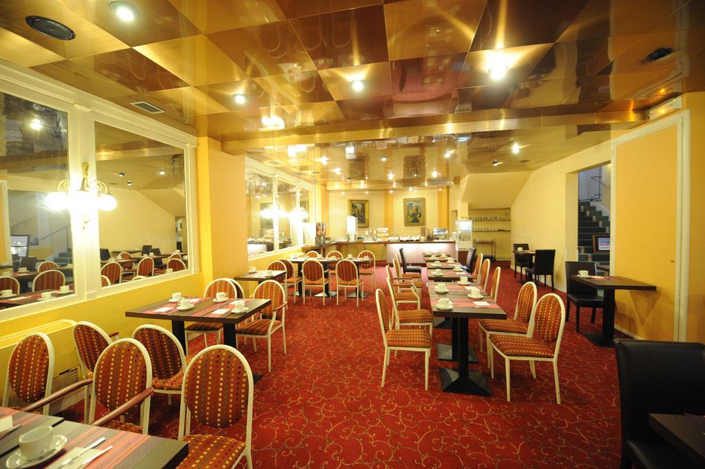 Continental Centre Hotel 3*